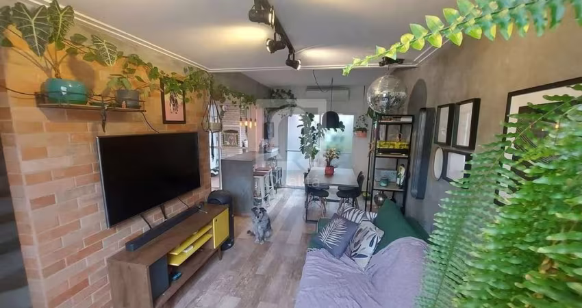 Casa de 3 quartos em condomínio no Jardim Simus, Sorocaba-SP: 1 suíte, 1 sala, 3 banheiros, 2 vagas, 95m². Venha conferir!