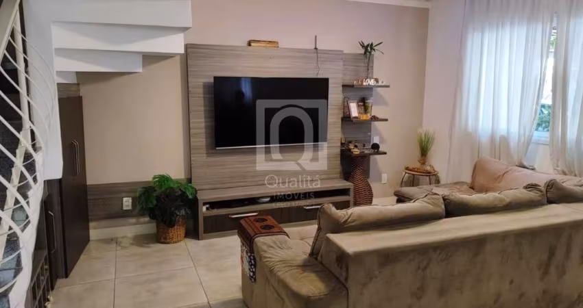 CASA COM PISCINA EM CONDOMÍNIO NO BOA VISTA, SOROCABA