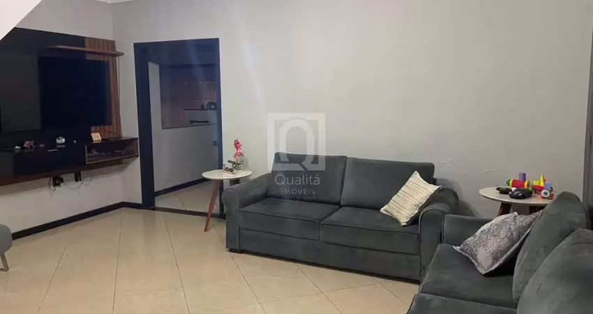 Casa sobrado no Jardim Icatu II, Votorantim.
