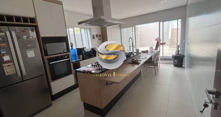 Casa bem decorada com planejados, 03 dorm. 01 suite km.24.