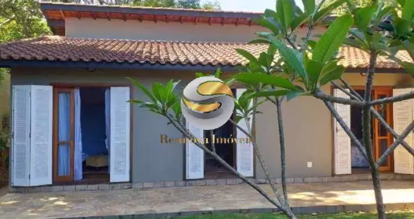 Casa térrea, 4 dorm. 2 suítes, master com hidro, ar condicionado e closet