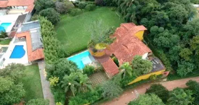 Paraíso de imóvel, 04 dorm. campo de futebol, hidromassagem, espaço gourmet