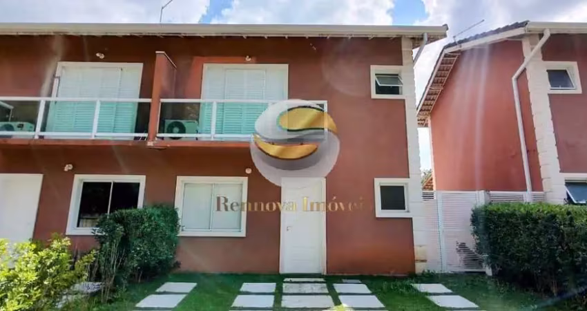 Casa impecável 3 dorm.1 suíte com closet e sacada, piscina, churrasqueira