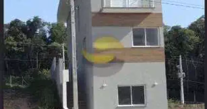 Casa nova 03 dormitórios, 1 suíte, localização tranquila, fácil acesso