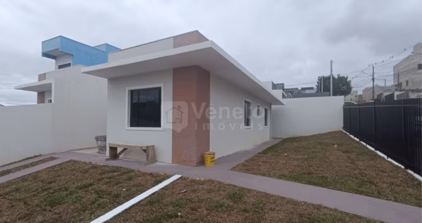 Casa à Venda no Atuba – De Esquina Atrás da Leroy Merlin, com fácil acesso pela BR-116 e Estrada da Ribeira