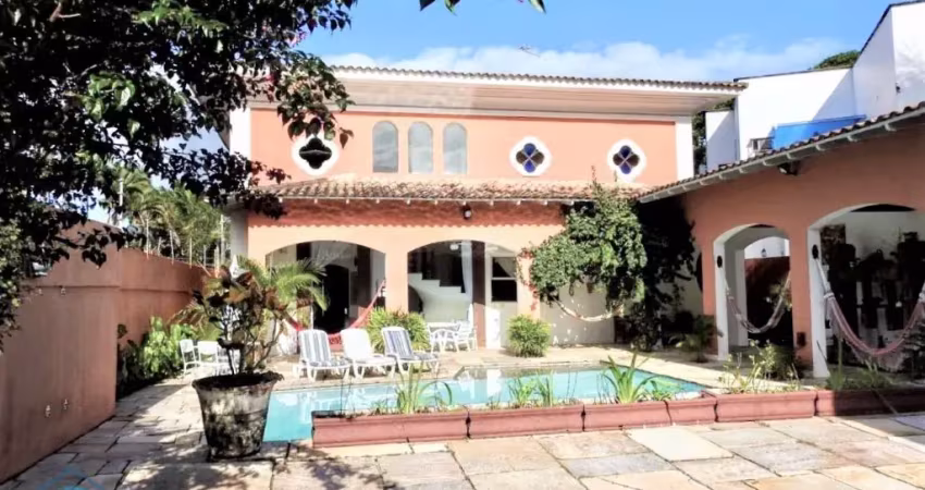 Casa à venda no Balneário Praia do Pernambuco, Guarujá 