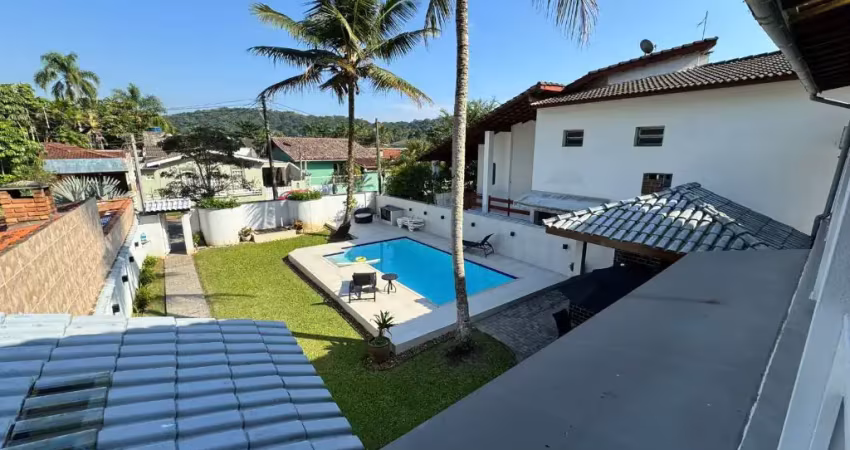 Casa com 3 quartos à venda na Avenida Moysés Sayão, Balneário Praia do Pernambuco, Guarujá