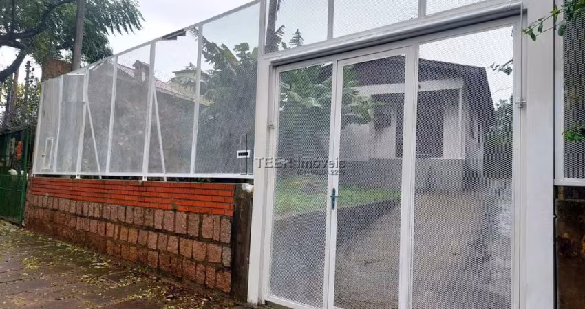 Casa à venda no bairro Jardim Itu - Porto Alegre/RS