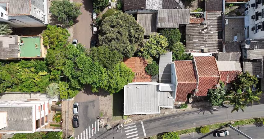 Terreno à venda no bairro Passo da Areia - Porto Alegre/RS