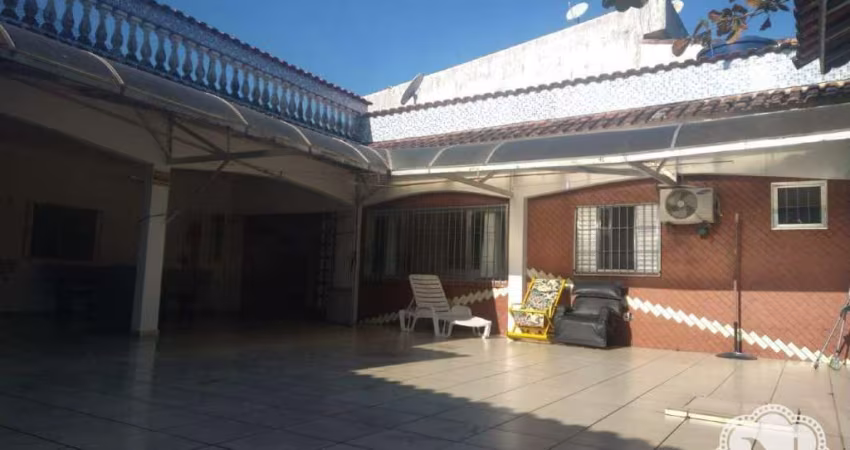 Casa à venda com 3 quartos no bairro Jardim Suarão