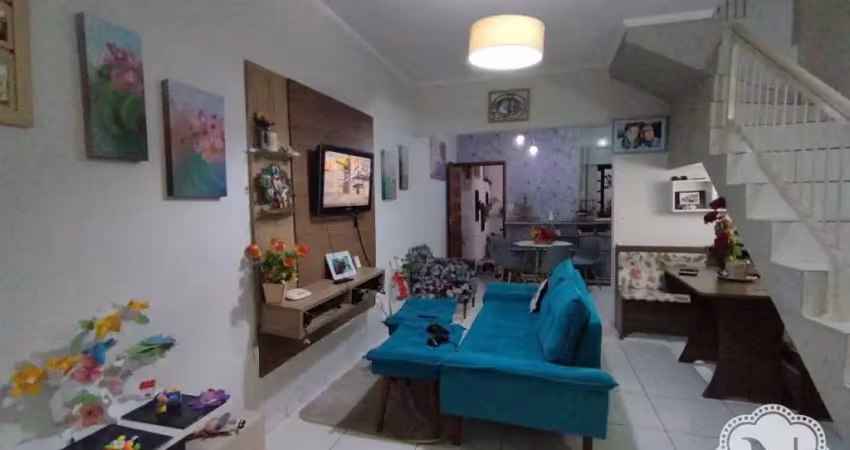 Sobrado no bairro Nova Itanhaém (Praia)