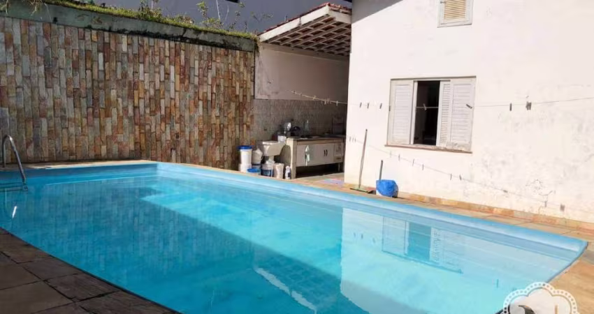Casa à venda com 3 quartos no bairro Centro