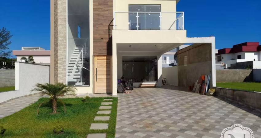 Sobrado à venda com 3 quartos no bairro Tupy