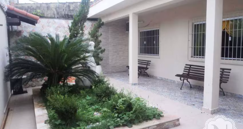 Casa com 2 quartos à venda na Rua Maria Pires, Savoy, Itanhaém