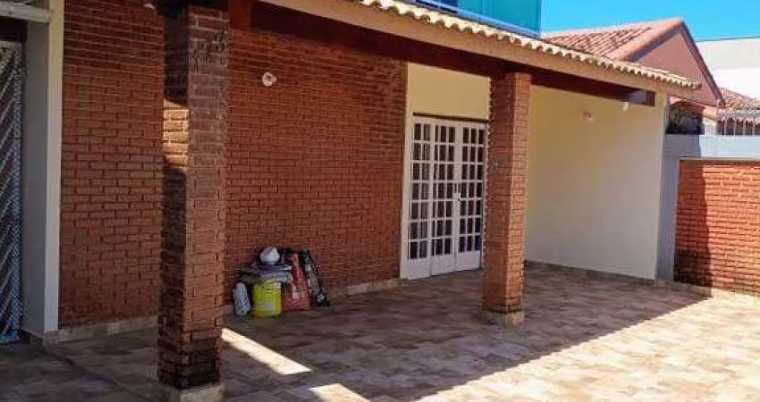 Sobrado à venda com 7 quartos no bairro Cibratel I