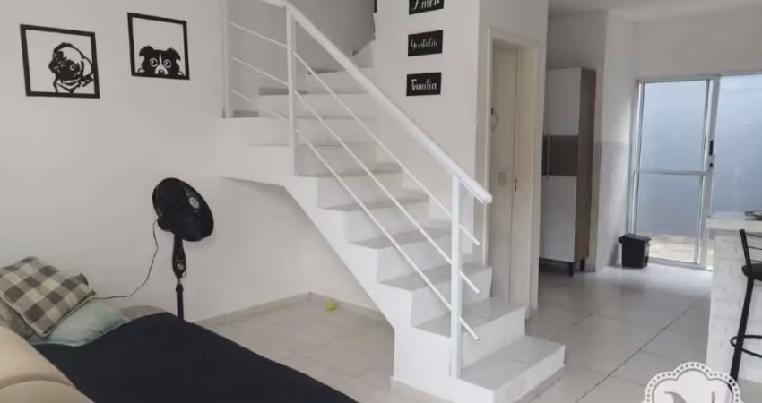 Sobrado à venda com 2 quartos no bairro Cibratel II