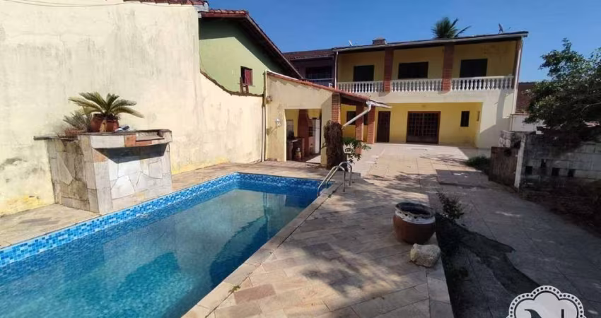 Sobrado à venda com 3 quartos no bairro Savoy