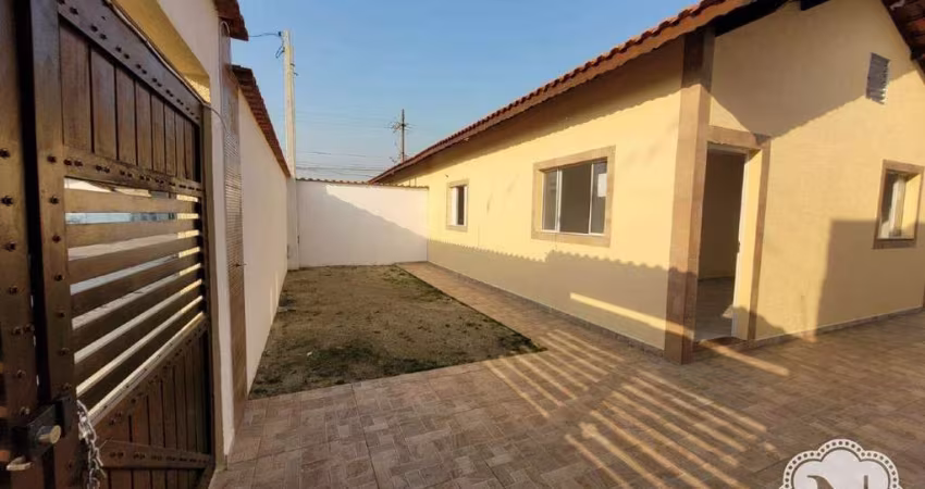 Casa à venda com 2 quartos no bairro Nova Itanhaém (Interior)