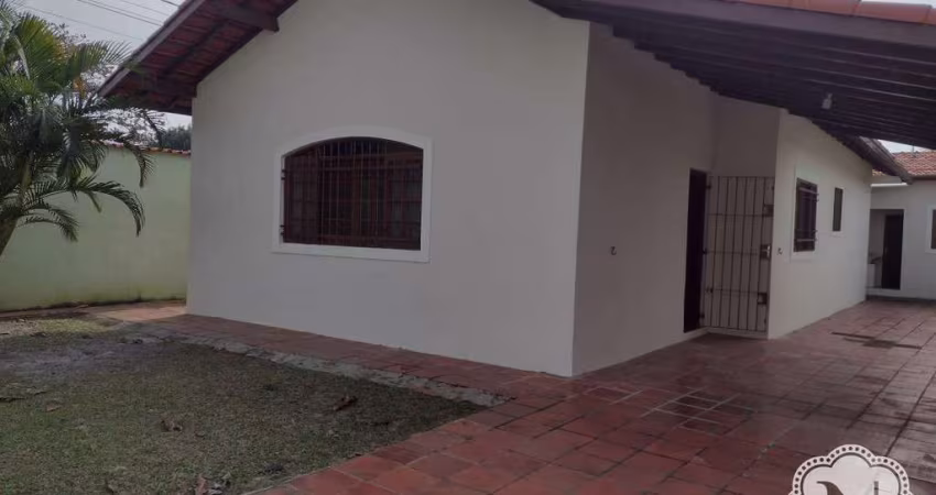 Casa à venda com 3 quartos no bairro Jardim Suarão (Praia)