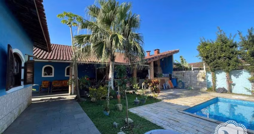 Casa à venda com 5 quartos no bairro Jamaica (Praia)
