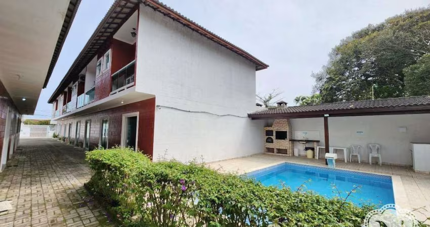 Sobrado à venda com 2 quartos no bairro Suarão