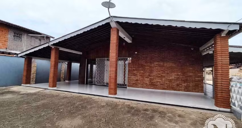 Casa à venda com 5 quartos no bairro Nova Itanhaém (Interior)