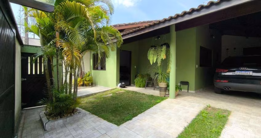 Casa à venda com 3 quartos no bairro Nova Itanhaém (Praia)