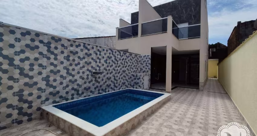 Sobrado à venda com 2 quartos no bairro Suarão