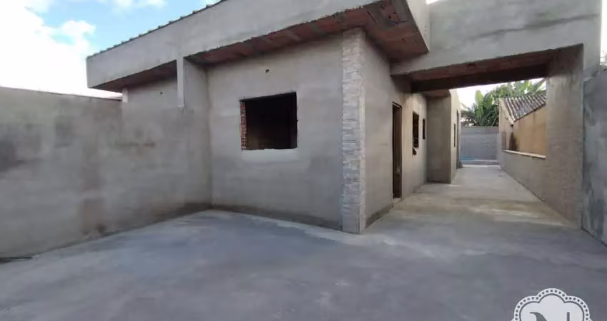 Casa com Piscina e Churrasqueira