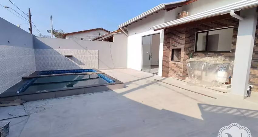 Casa à venda com 2 quartos no bairro Bopiranga
