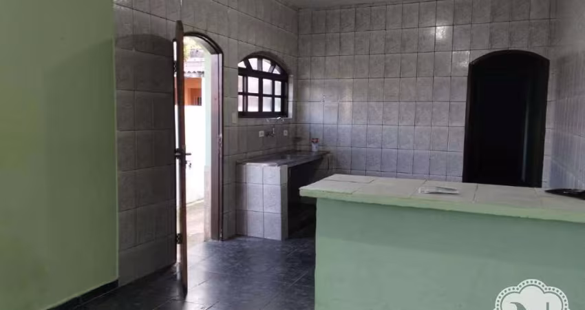 Casa à venda com 2 quartos no bairro Savoy