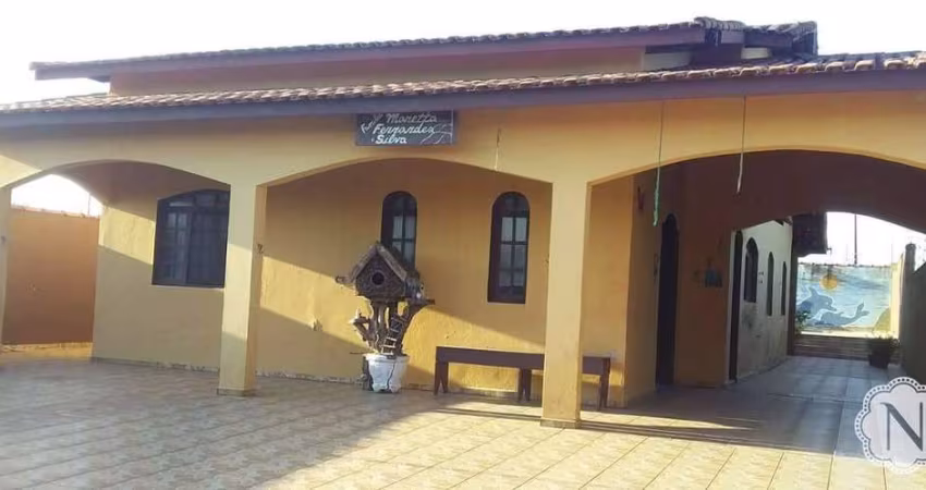 Casa à venda com 3 quartos no bairro Jamaica (Praia)