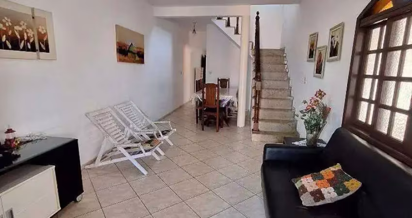 Casa à venda com 3 quartos no bairro jamaica (praia)