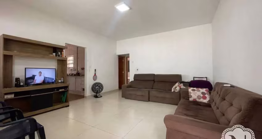 Casa com 2 quartos à venda na Rua Pio XII, Suarão, Itanhaém