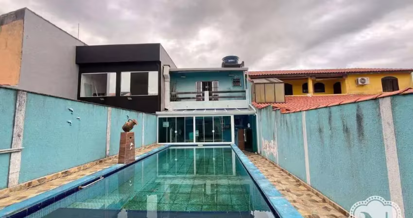Sobrado à venda com 2 quartos no bairro Cibratel II