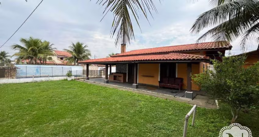 Casa com 3 quartos à venda na Rua Guaianazes, Balneário Tupy, Itanhaém