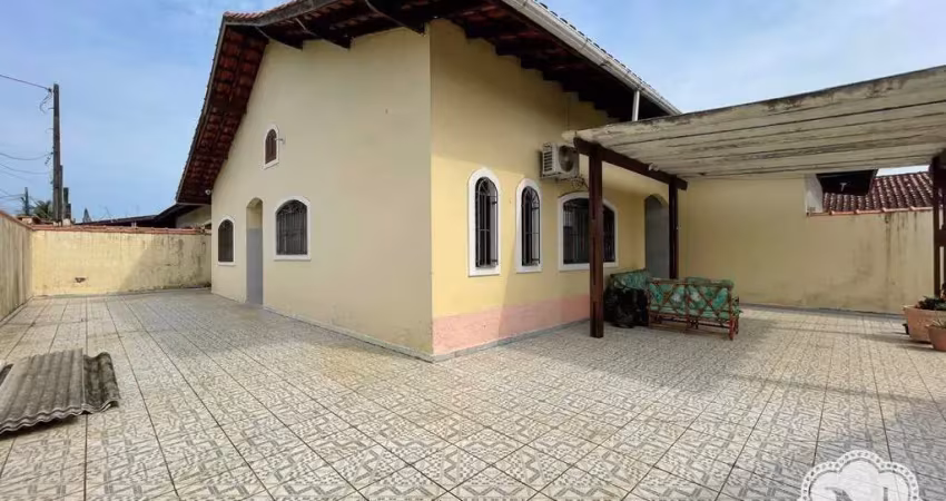 Casa com 3 quartos à venda na Rua Cinco, Nova Itanhaém, Itanhaém