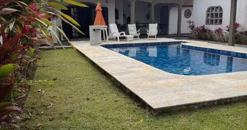 Casa com 3 quartos para alugar na Rua Jonas Tichonenko, Balneário Tupy, Itanhaém