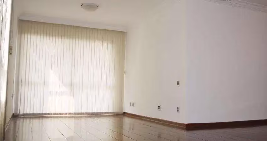 Apartamento com 3 dormitórios à venda, 140 m² por R$ 2.100.000,00 - Moema - São Paulo/SP