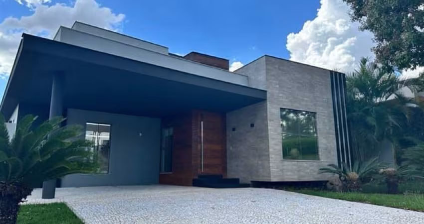 Casa Residencial 4 Dormitórios no Cond: Alphaville Imbuias