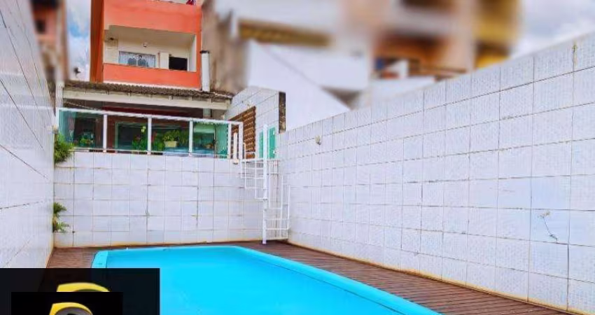Sobrado para venda com 255 m² no Jardim Nossa Senhora do Carmo, com 3 dormitórios, sendo 2 suítes, área de lazer com piscina e churrasqueira, 2 vagas.