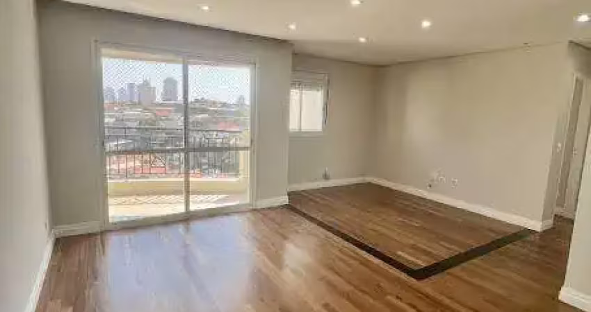 Apartamento com 3 quartos, 74m², à venda em São Paulo, Vila Bertioga 2 vagas, sacada na suíte e sala. Desocupado.