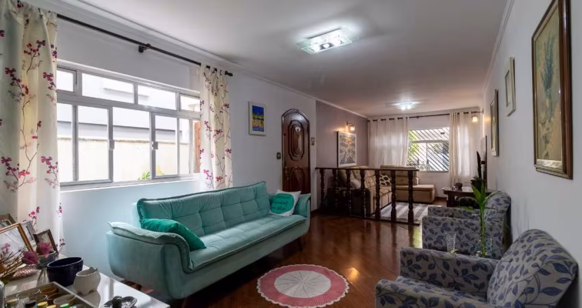Casa à venda em São Paulo, Vila Alexandria, com 3 quartos, 200m²