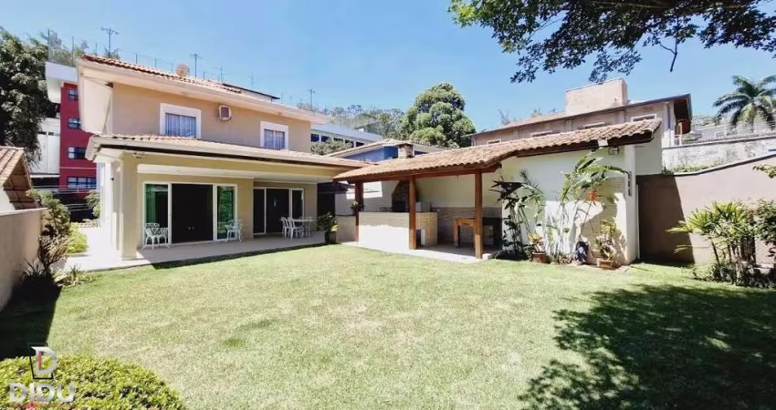 Sobrado à venda em São Paulo, Parque dos Príncipes, com 3 quartos, 495m² 3 suítes 5 vagas