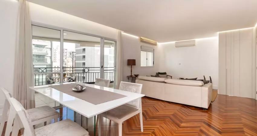 Apartamento à venda em São Paulo, Moema, com 2 quartos, 126m²