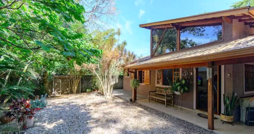 Casa tipo para venda em granja viana com 4 quartos, sendo 2 suítes, 350m²
