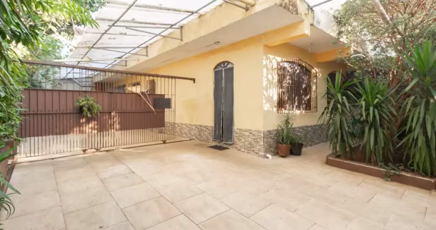 Casa tipo para venda em km 18 com 5 quartos, sendo 1 suíte, 234m²