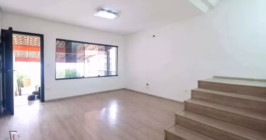 Sobrado à venda em são caetano do sul, santa maria, com 3 quartos, 287m² 6 vagas. imóvel desocupado.