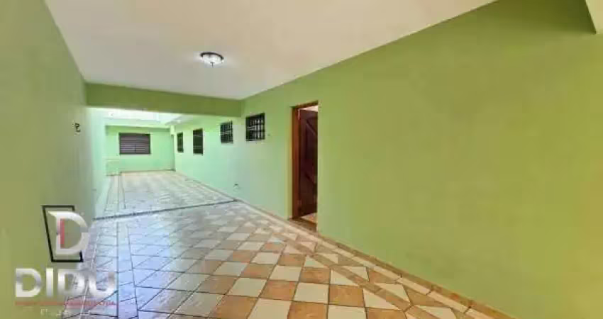Sobrado à venda em santo andré, vila lucinda, com 3 quartos,  com 3 suítes e uma edícula, além de 8 vagas na garagem, 310m². desocupado.