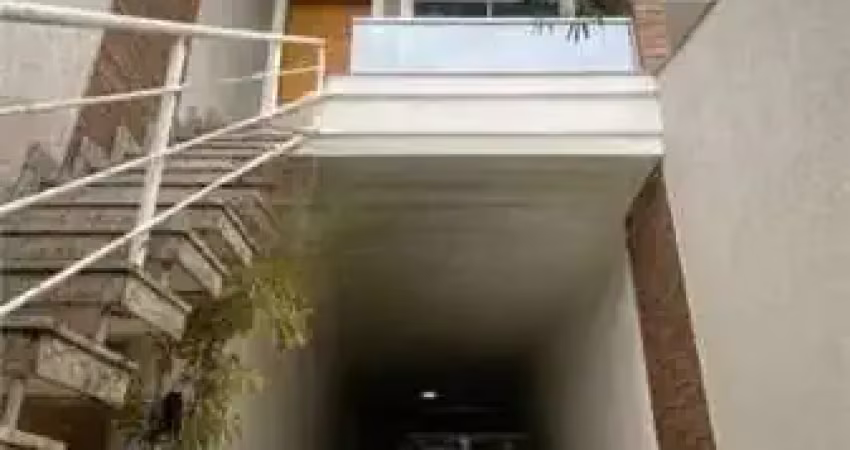 Não perca a oportunidade de morar em um sobrado espetacular no jardim têxtil!  3 dormitórios, 1 suíte e 4 vagas cobertas.